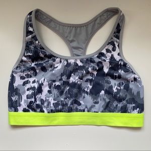 Old Navy Active Racerback Sports Bra Size M